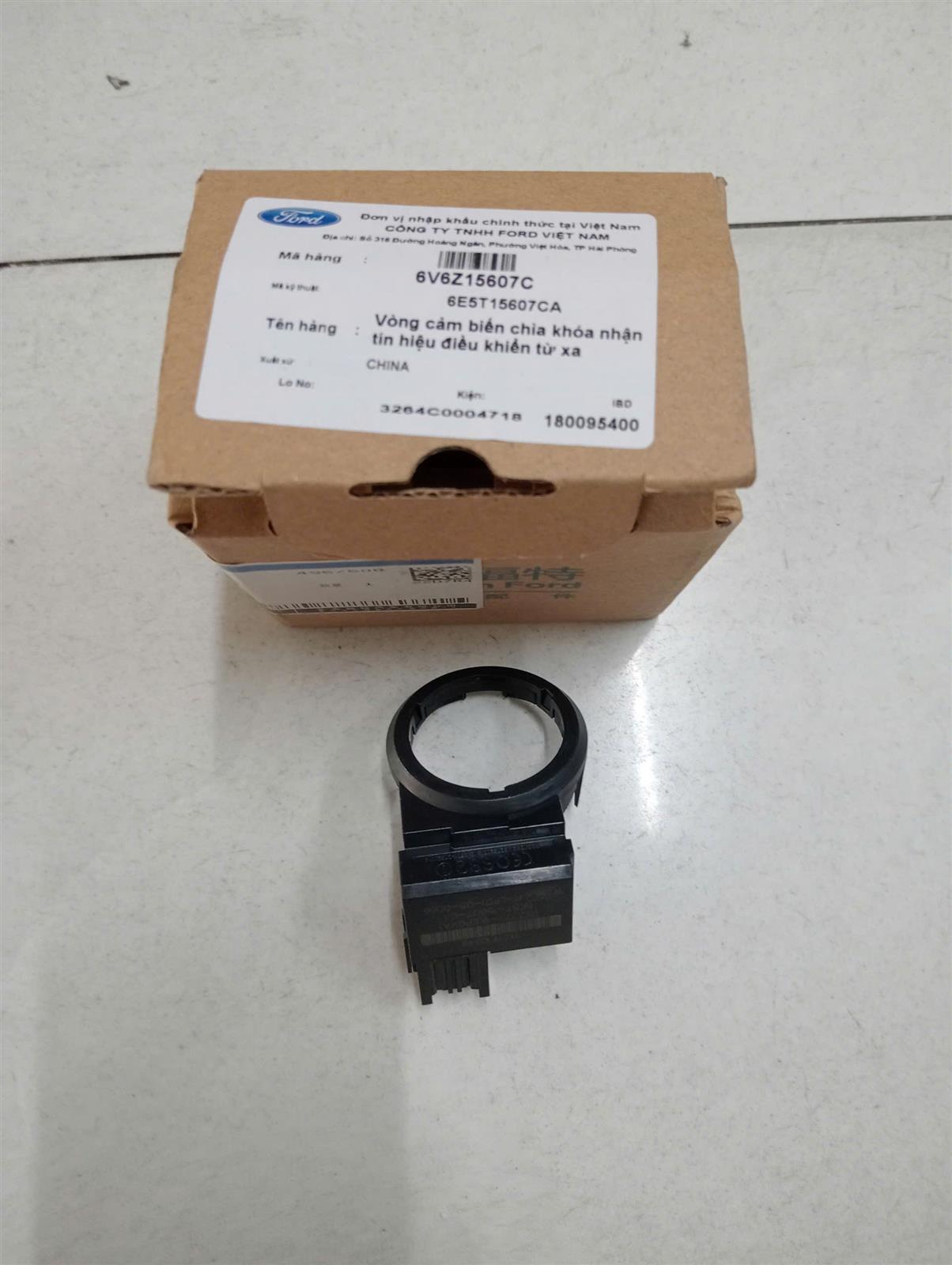 Vành từ ổ khóa điện Ford Focus 2009-2012 CH