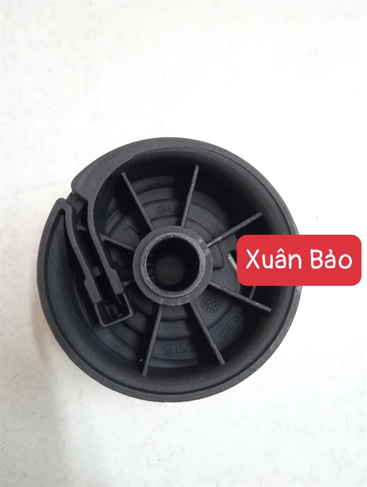 Con lăn cửa sau Kia Sedona 2015-2021 CH