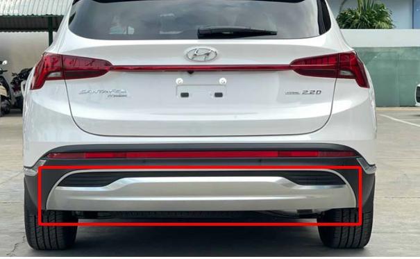 Ốp mạ cản sau Hyundai Santafe 2019-2022 CH