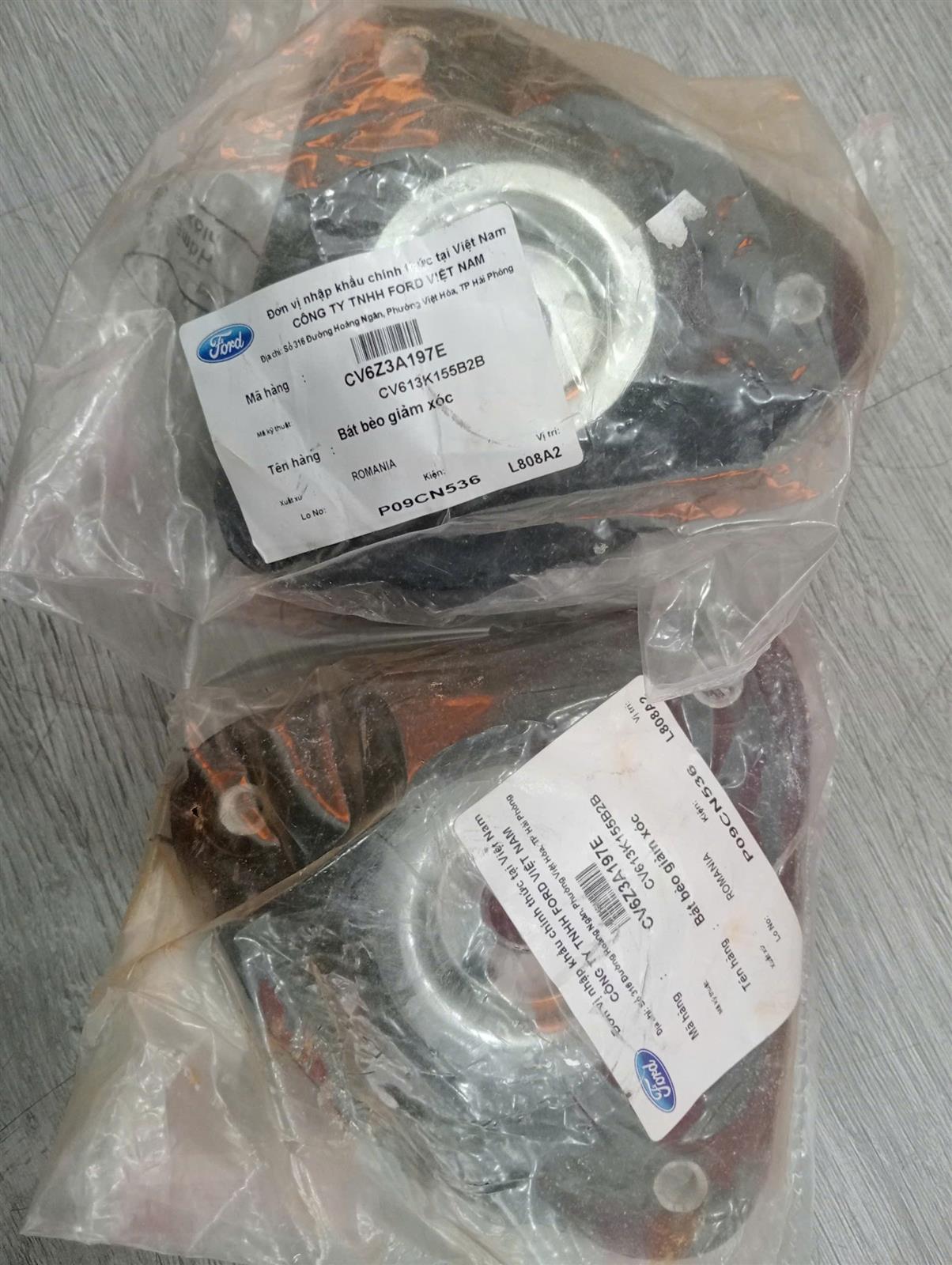 Bát bèo giảm xóc trước ford Focus 2009-2015, Mazda 3 2004-2013, mazda 5 2006-2013 CH