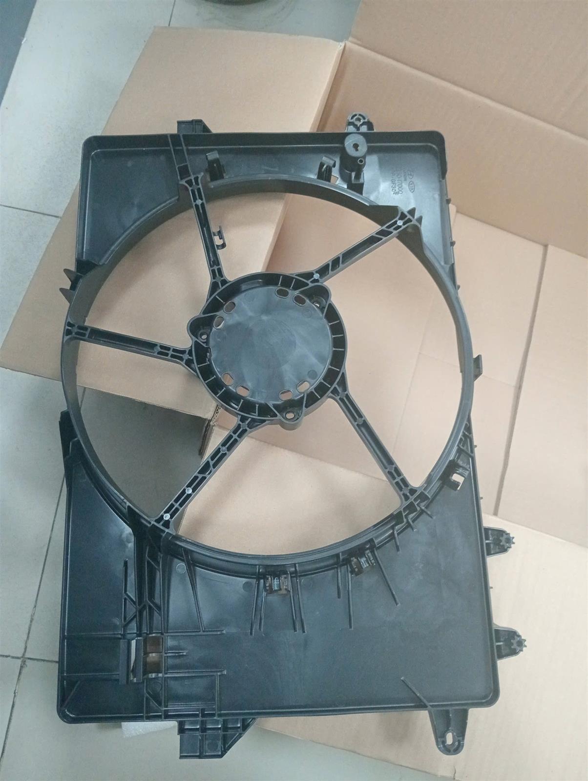 Lồng quạt két nước Hyundai Stargazer 2022-2025, Creta CH