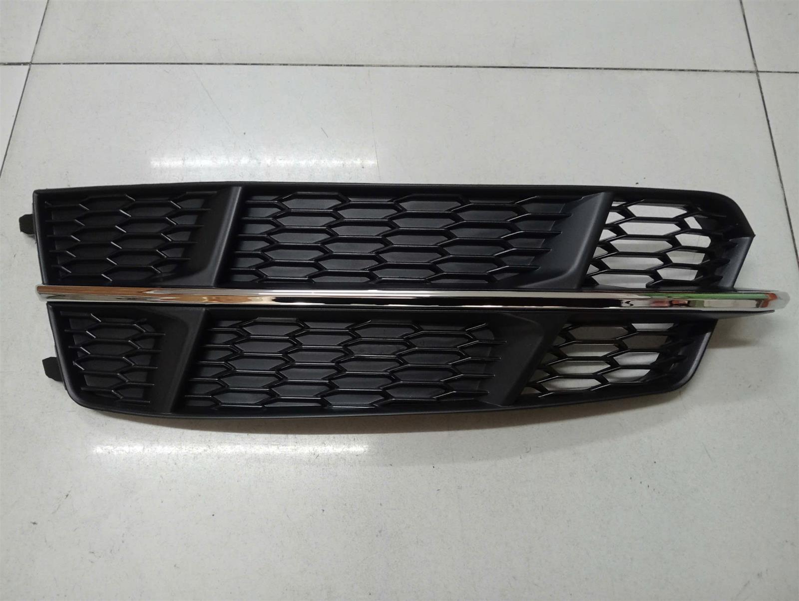 Ốp đèn cản trước Audi A6 C7 2014-2018 TH