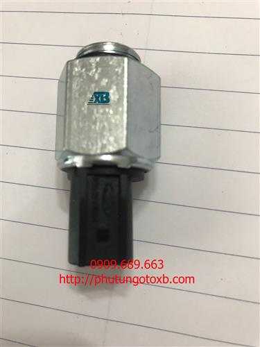 Cảm biến báo lùi Ford Focus 2005 TH Ford Focus 2006 1.6 