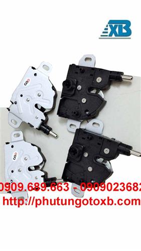 Ổ khoá Transit 2014 ngậm cửa sau trên  Ford transit 2014