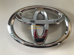 Logo Toyota Fortuner 2010 Th