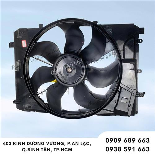 Quạt giải nhiệt động cơ Mercedes C250, C300 2010-2014 CH