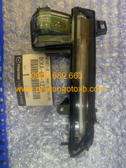 Đèn xinhan trên kính chiếu hậu Mazda 3 2023 CH