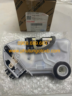 Ổ khóa ngậm cửa trước Toyota Camry 2019 LH CH  