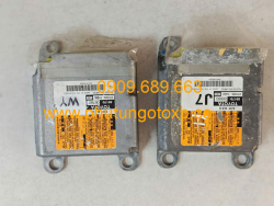 Hộp điều khiển túi khí Toyota Camry 2015 THáo