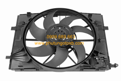 Quạt két nước Mercedes W204 320 CDI GLK Berh