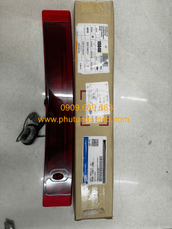 Ốp cánh cửa sau Ford Everest 2025 LH CH